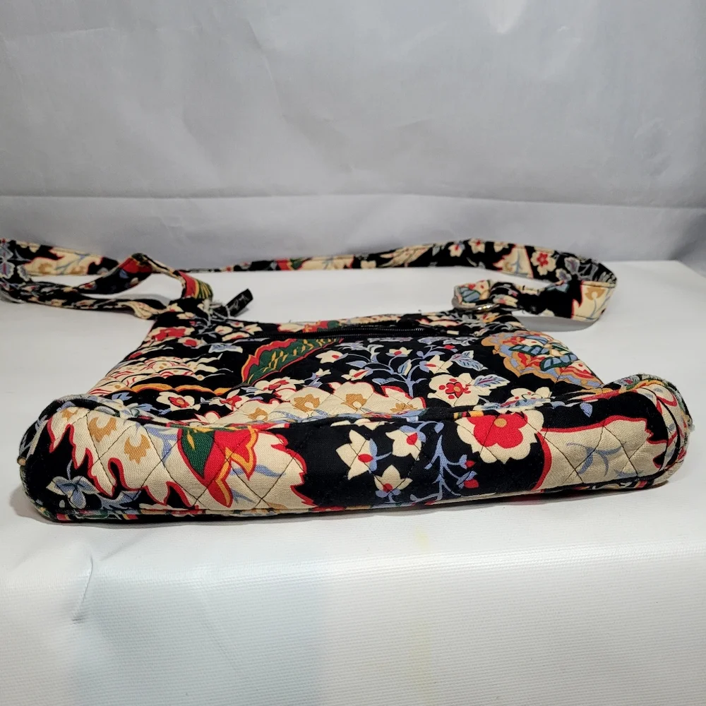 VERA BRADLEY Versailles Pattered Quilted, Lightweight, Floral Crossbody Purse.